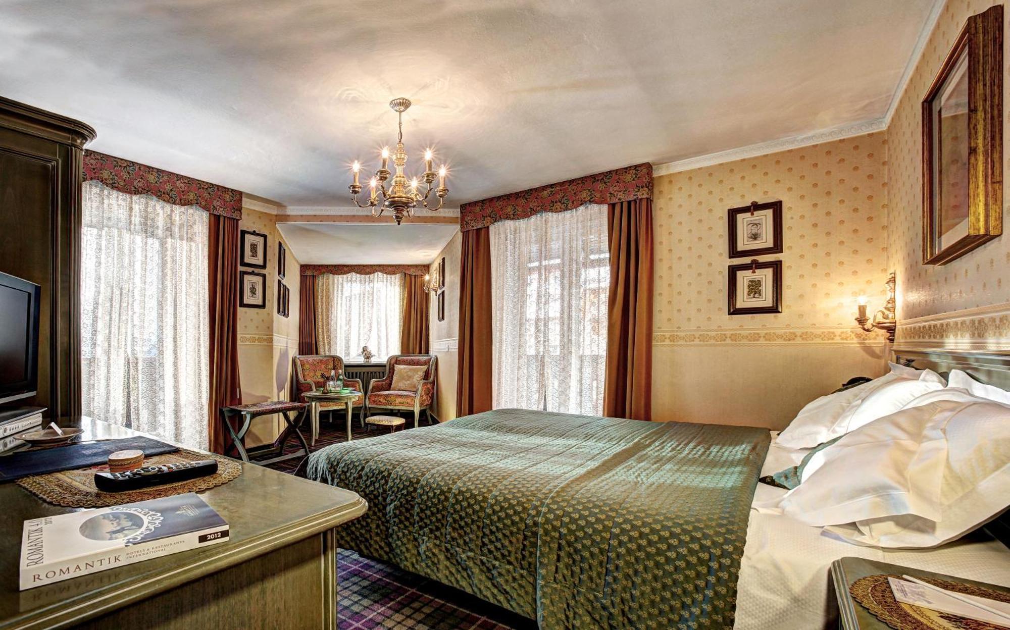 Hotel Regina San Martino Di Castrozza Esterno foto