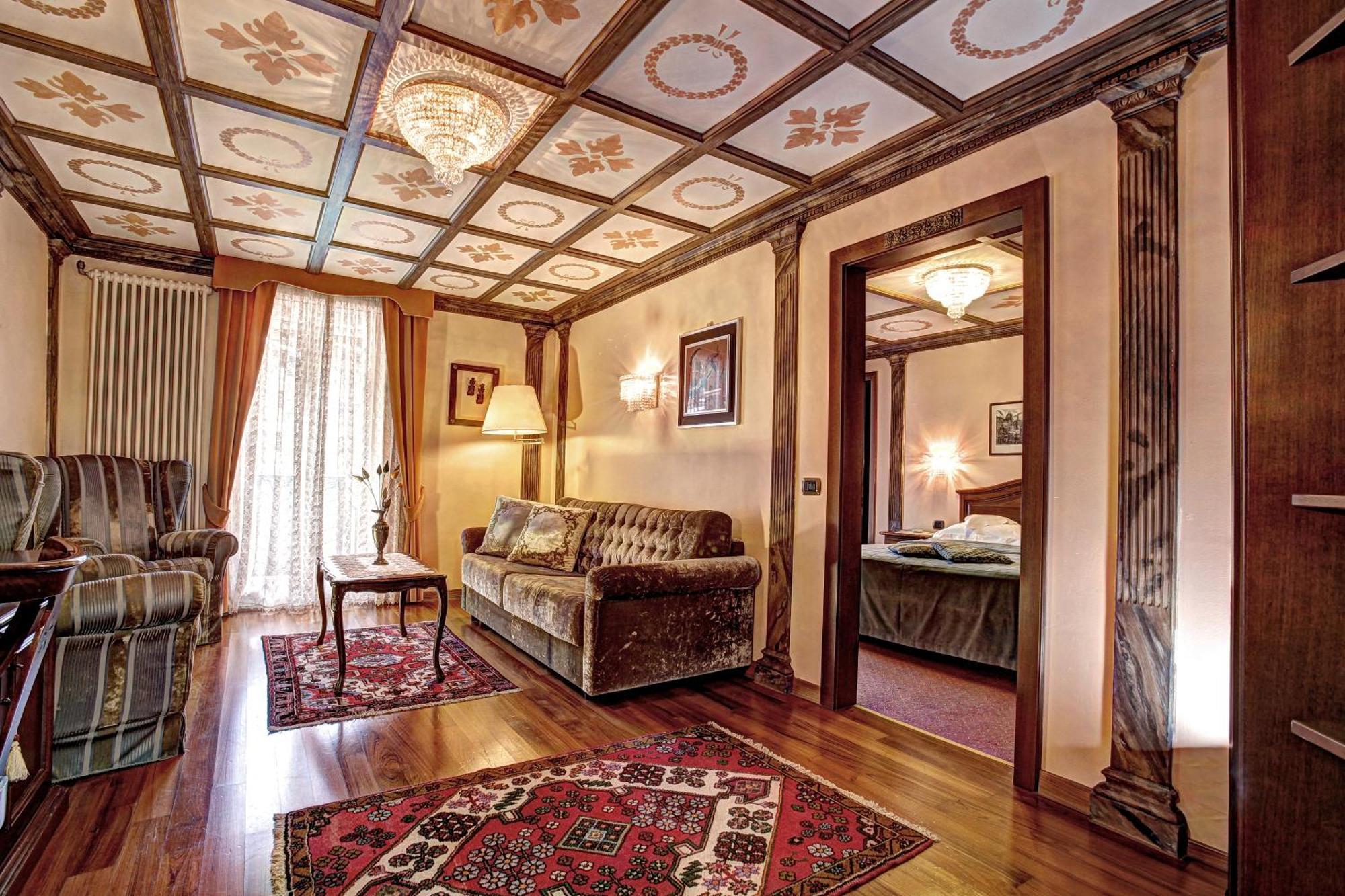 Hotel Regina San Martino Di Castrozza Esterno foto
