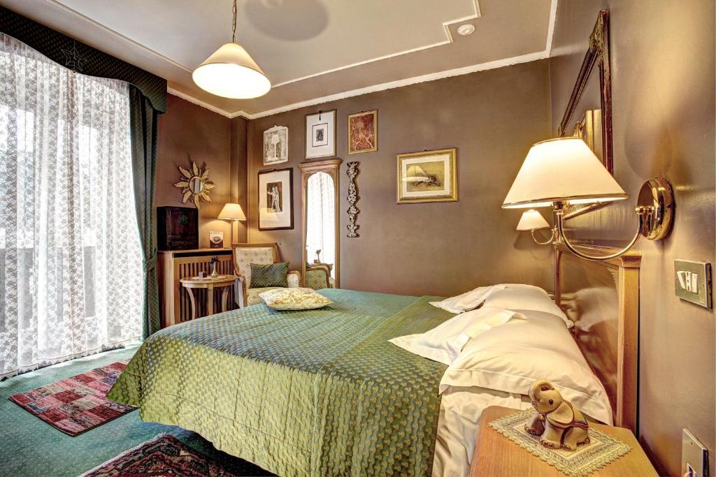 Hotel Regina San Martino Di Castrozza Camera foto