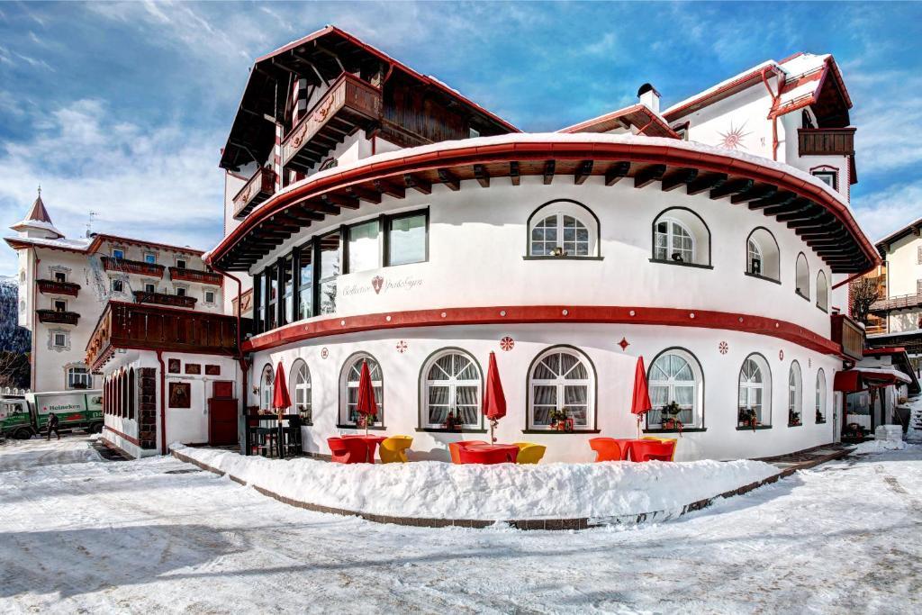 Hotel Regina San Martino Di Castrozza Esterno foto