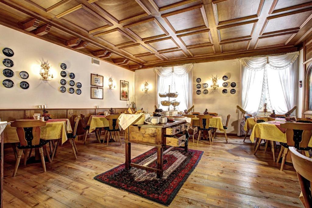 Hotel Regina San Martino Di Castrozza Esterno foto
